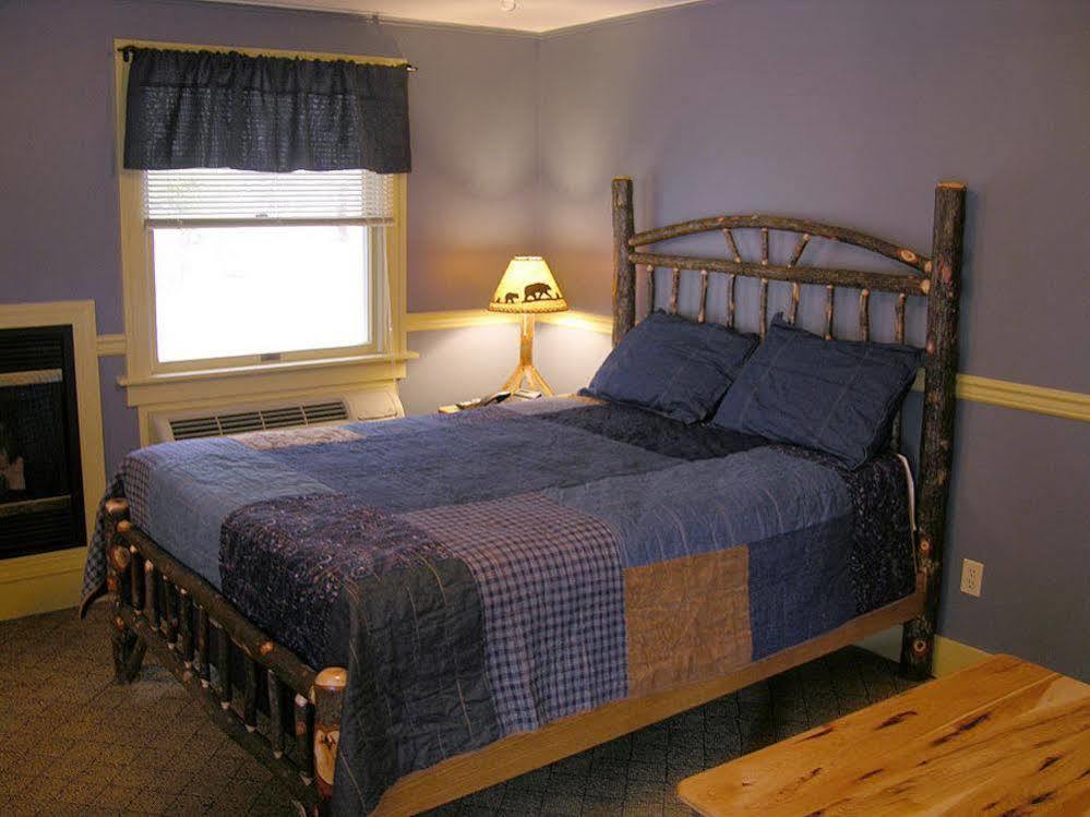 Pocono Pines Mountaintop Lodge At Lake Naomi المظهر الخارجي الصورة