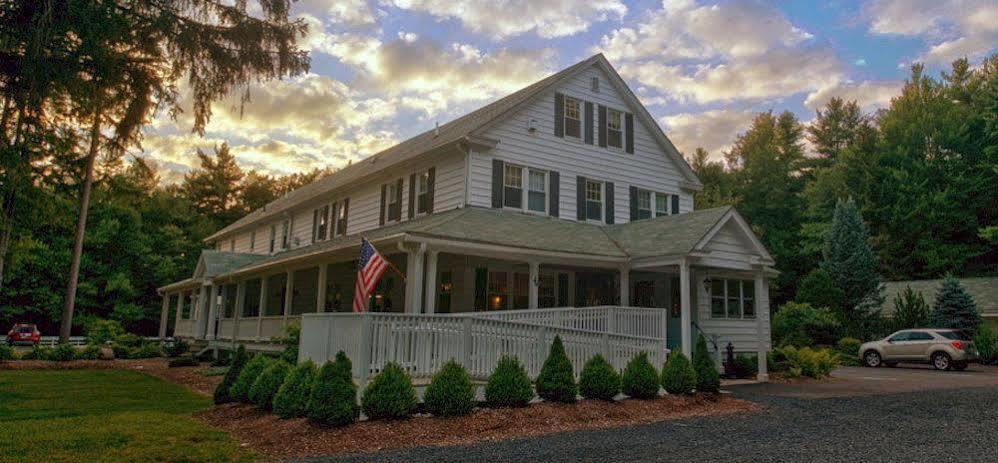 Pocono Pines Mountaintop Lodge At Lake Naomi المظهر الخارجي الصورة